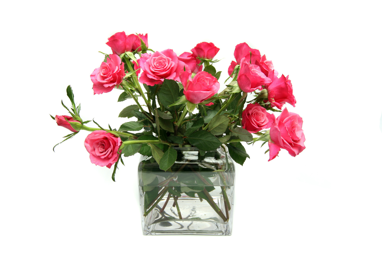 Розы в горячую воду. Цветы в вазе. Цветы в прозрачной вазе. Букеты цветов в вазах. Букет в прозрачной вазе.